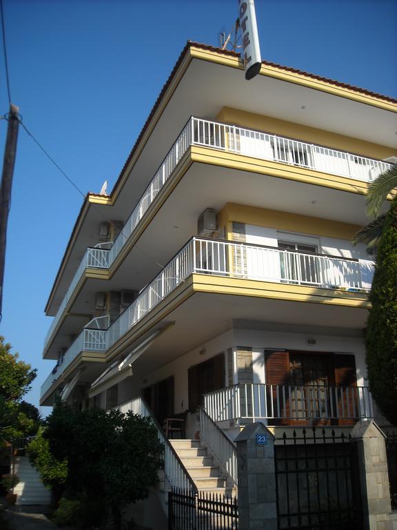 Iris Hotel Nea Kallikrateia Exterior foto